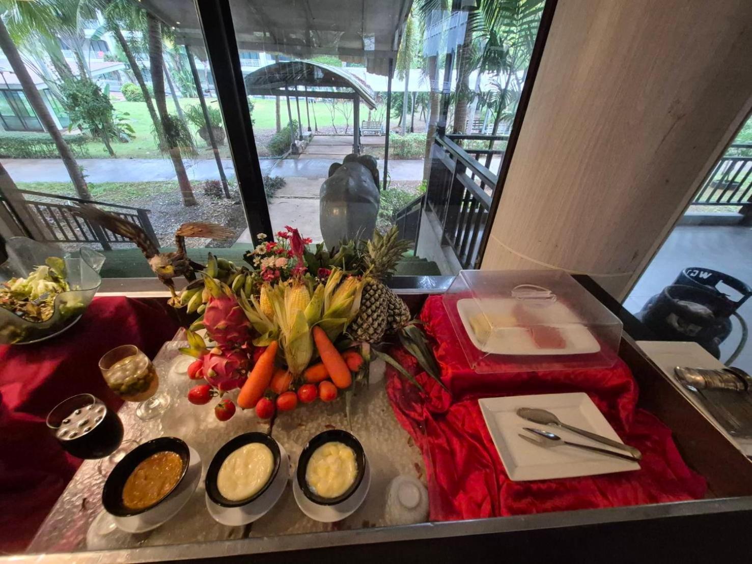 Ramada By Wyndham Aonang Krabi Hotel Buitenkant foto