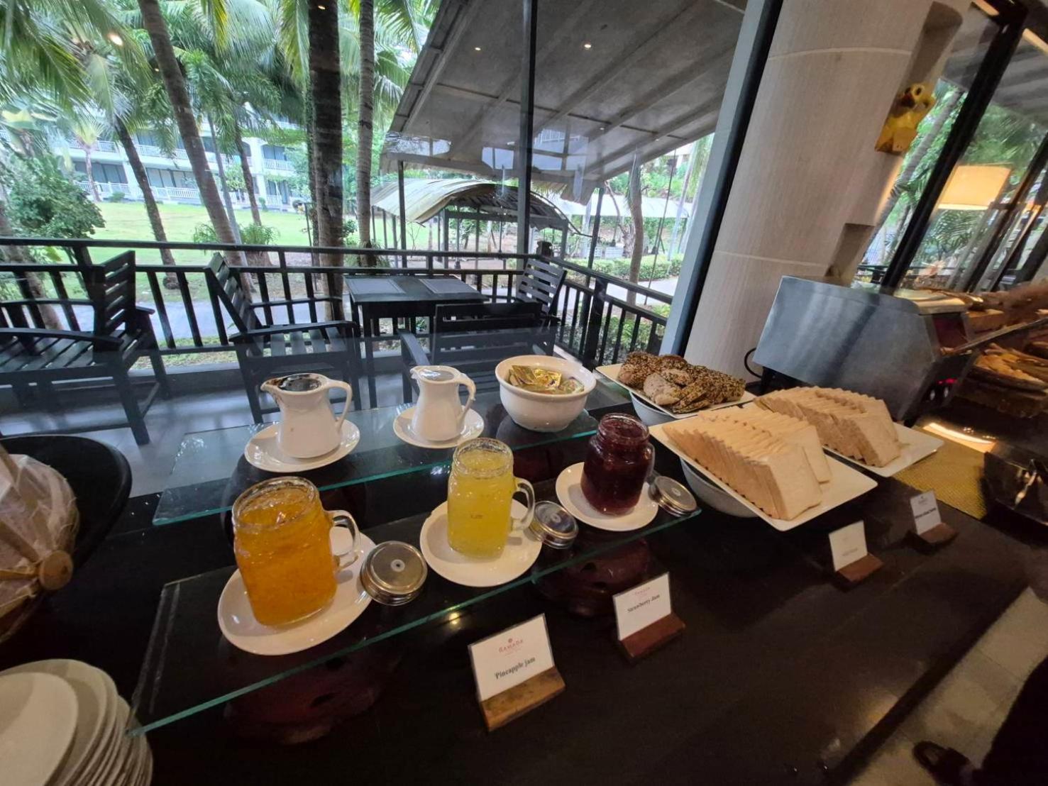 Ramada By Wyndham Aonang Krabi Hotel Buitenkant foto